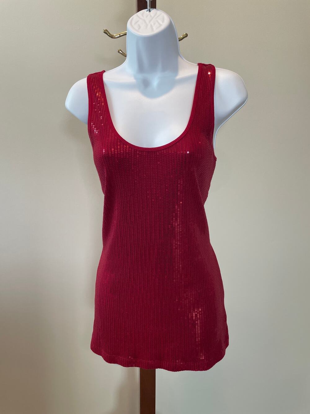 Express Red Sequin Front Ribbed Tank Top – Size L